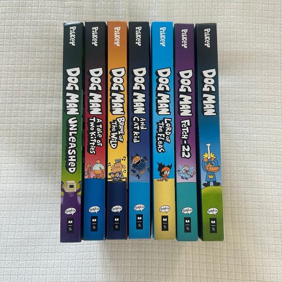 Dog Man Series by Dav Pilkey Lot of 7 Brand New - Picture 4 of 6